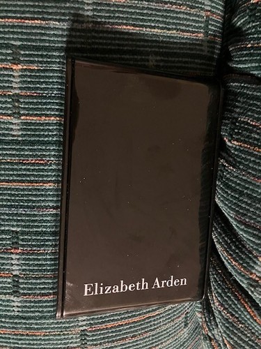 Elizabeth Arden Makeup Compact 2 Beautiful Eyeshadows 1 Cheekcolor Blush 9210-4 - Picture 5 of 5