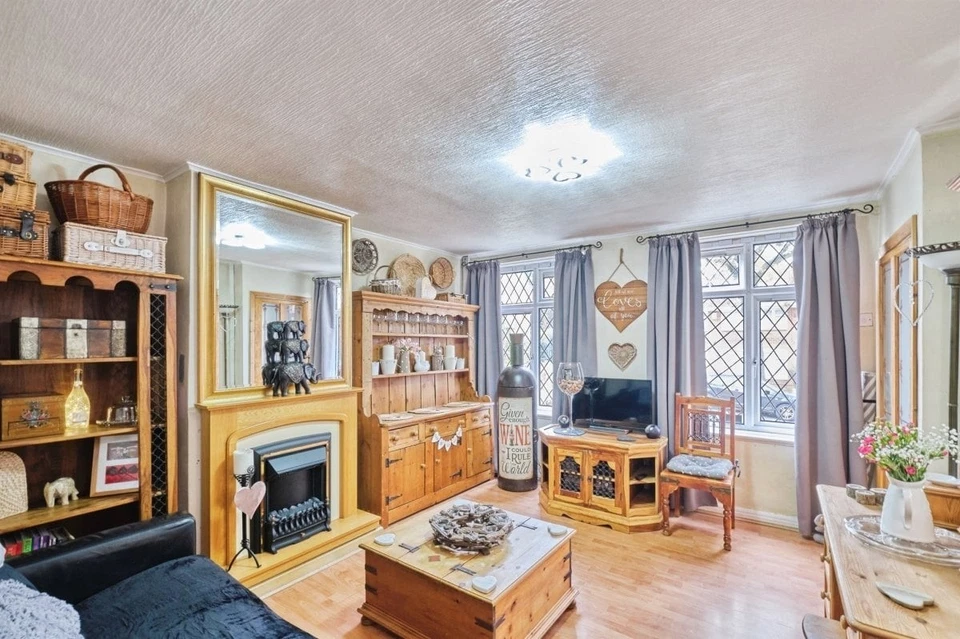 2 Bedroom Semi-detached House - Image 4 of 4