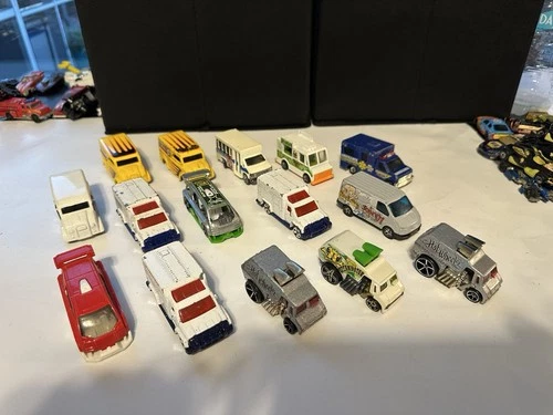 Vintage Hot Wheels Loose Lot Of 15 Vans