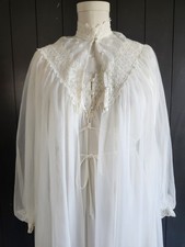 VTG 60s Ivory PEIGNOIR SET Bridal Eyelet Lace Sheer NYLON Miss Elaine SML Union
