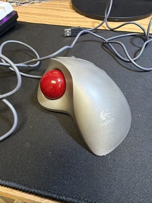 Logitech TrackMan Wheel Mouse Track Man Red Marble USB T-BB18 Tested Works