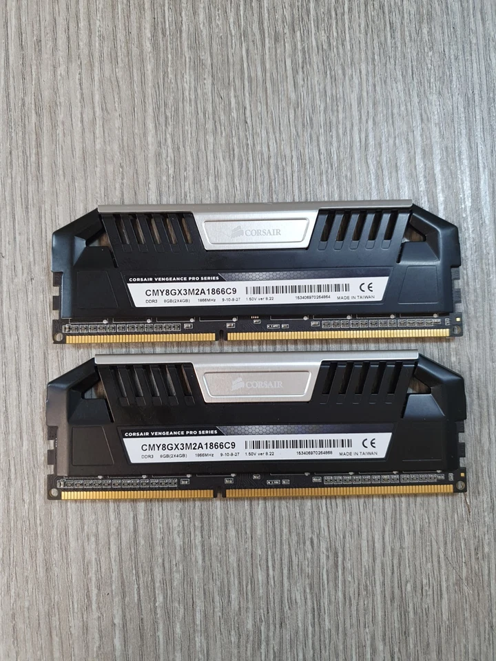 8GB Kit Corsair Vengeance 2x4GB CMY8GX3M2A1866C9 1866MHz Desktop Memory EA1610 - Image 2 of 4