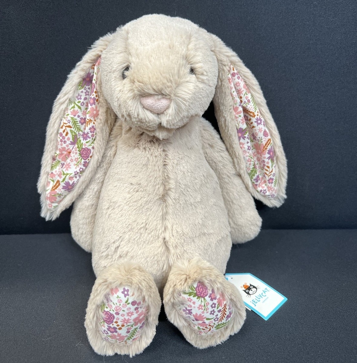 【新品未使用】  Blossom Beige Bunny Jellycat Blossom Beige Bunny 'Petal' | Small *LIMIT 1