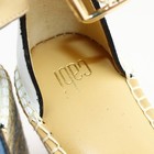 Foto 14 di 15