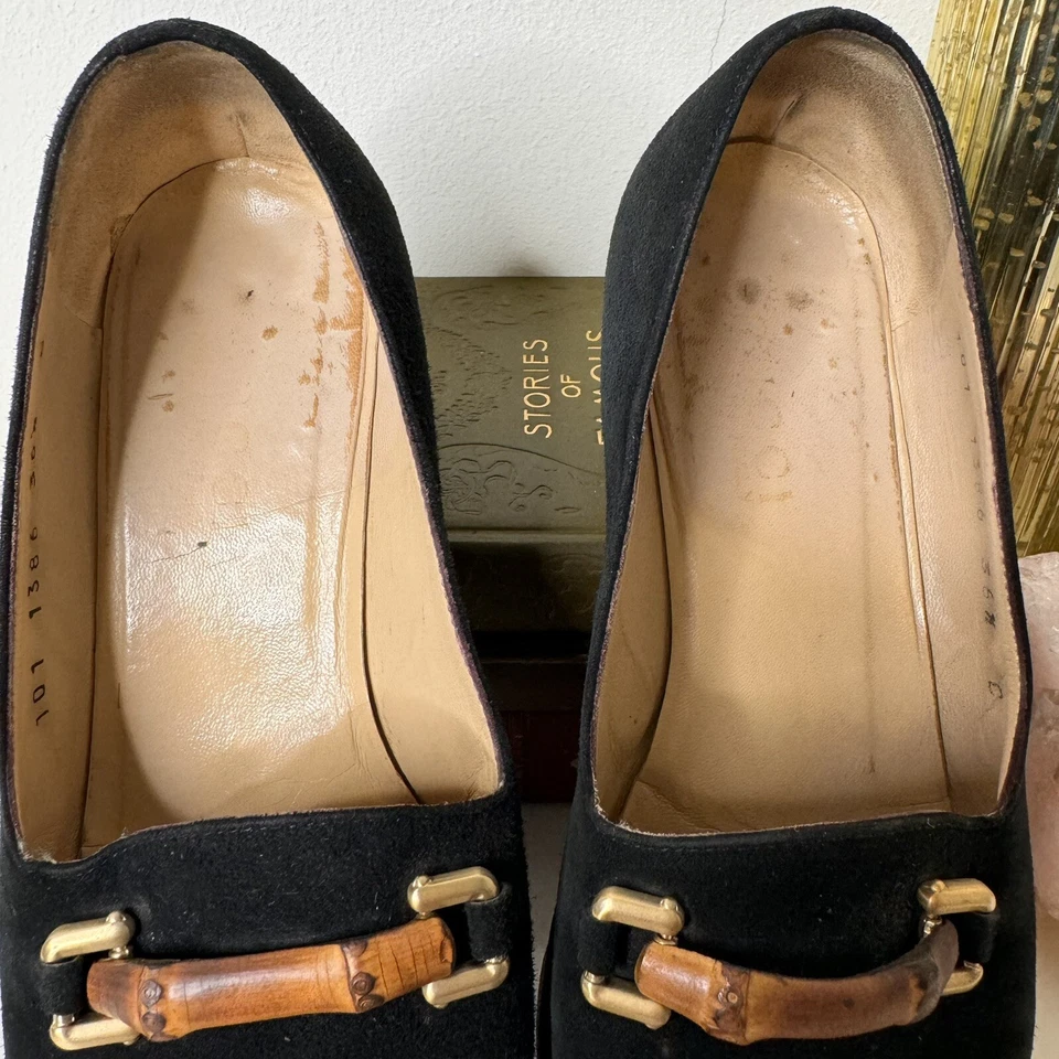 Zapatos de salón de gamuza Gucci vintage tacón bloque hebilla de bambú negros años 90 clásicos talla 36,5 Foto 3 de 4