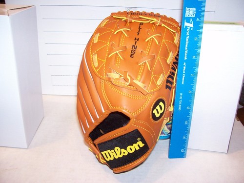 GUANTE DE BÉISBOL DE LANZAMIENTO DIESTRO WILSON YOUTH 10" COLECCIÓN MINNIE MINOSO - Imagen 3 de 5