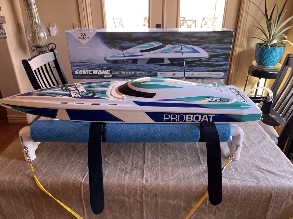 Proboat Sonicwake V2  - Image 2 of 4