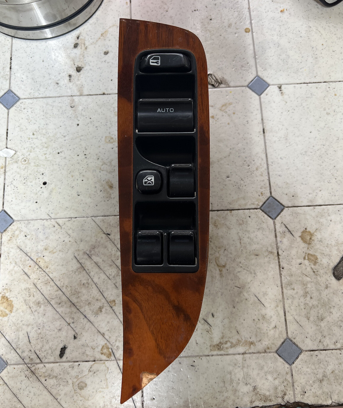 INFINITI J30 J 30 9395 19931995 POWER WINDOW DOOR LOCK SWITCH w