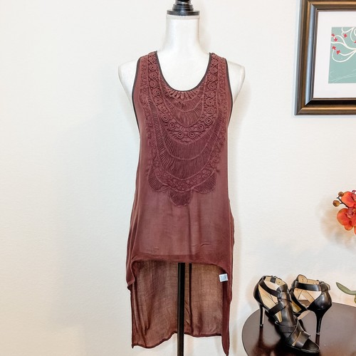 Chloe K • Sleeveless Hi-Low Top w/Embroidered Front