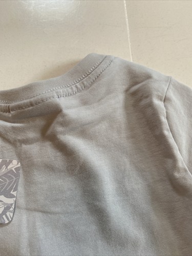 Tommy Bahama Boys Size 18 Months Gray Skiing Theme Short Sleeve T-shirt - Picture 12 of 12