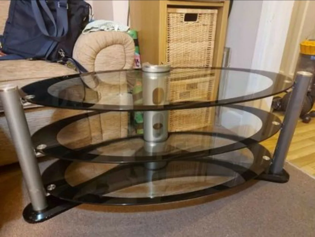 Tiered tv sales stand