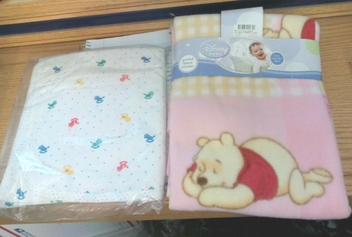 Disney Baby Printed Fleece Crib Pink Blanket & Receiving Blanket New - Afbeelding 1 van 6