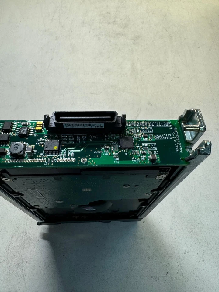 EMC 118032589 1TB 7.2K RPM 32MB 3 Gb/s Fibre channel 3.5" HDD - Image 4 of 4