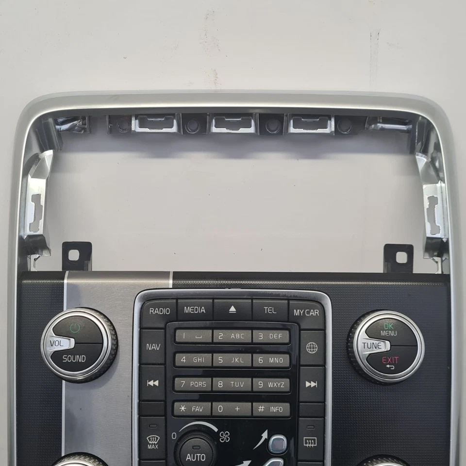 Volvo S60 MK2 (134) 2017 Interior Heater and Radio Control Panel 31389134 - Image 2 of 4