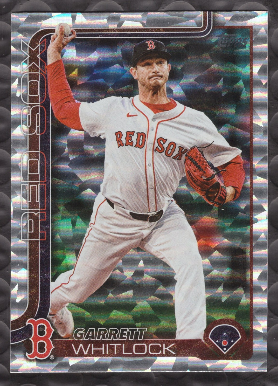 Garrett Whitlock Silver Crackle Foilboard 2025 Topps #482 Boston Red Sox