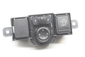 NISSAN NOTE E12 Spiegeleinstellschalter 255703TB1A 1.20 Petrol 72kw 20405927