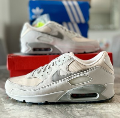   Nagelneue Nike Air Max 90 Retro Turnschuhe Photon Dust Phantom UK 8 US 8,5 