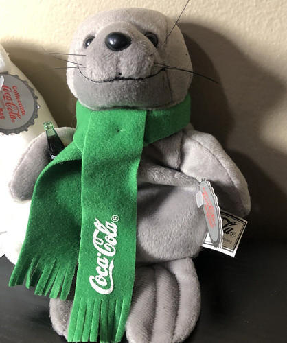 Bolsa de frijoles Coca Cola sello de felpa bufanda verde y oso polar con etiquetas - Imagen 4 de 24