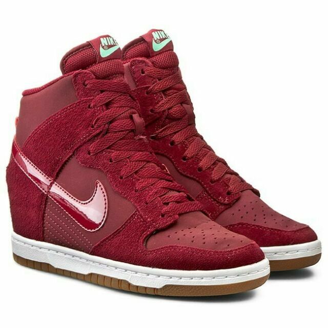 nike dunk sky hi red