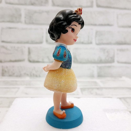 Enesco Disney Showcase Snow White Figurine Little Princess NEW - Picture 3 of 15