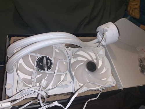 MSI MAG CORELIQUID 240R V2 WHITE - Photo 2/3