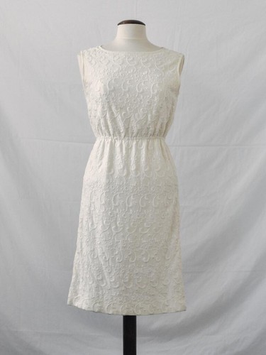 White Ivory Women Dress 60s style Embroidery Size 10 Summer / Ceremony