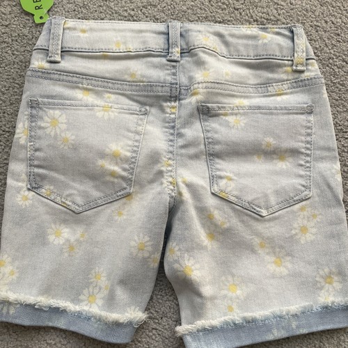 Girls SO Bermuda shorts size 7 Denim Flowers Stretch New w/ Tags Distressed - Picture 5 of 9