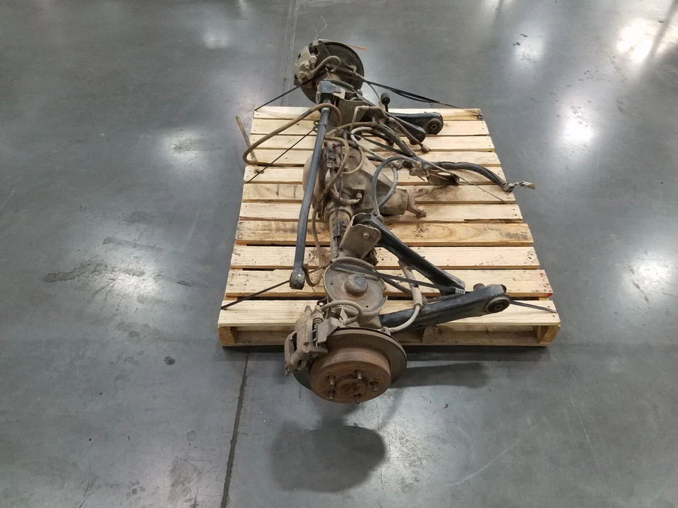 2006 Jeep Wrangler TJ Rubicon Dana 44 Rear Axle Assembly D44 #4801 N10 - Image 4 of 4