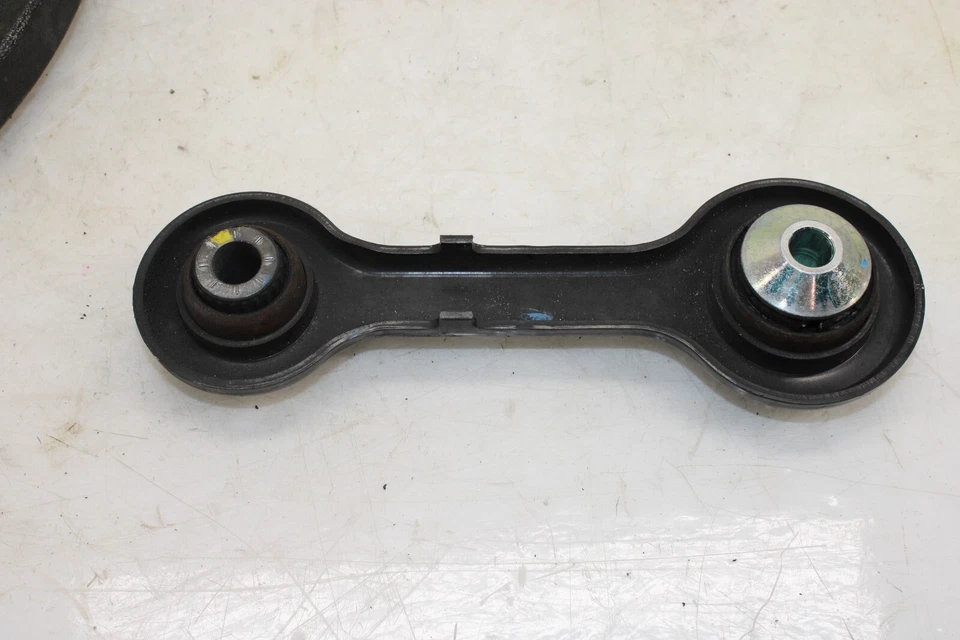 Juego de brazo de control trasero derecho Ford Mustang GT350 2015-2020 OEM IE50 Foto 4 de 4