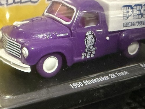 M2 Machines 1/64 Auto Drivers 1950 Studebaker 2R Truck Purple Chase . - Picture 2 of 2