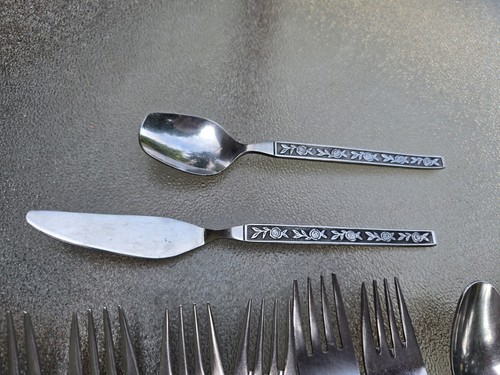 Interpur Stainless Japan Flatware Mexicaly Rose Forks Spoons Knives 29 Pcs VTG - Bild 4 von 8
