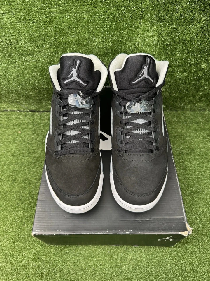 Talla 11.5 - Jordan 5 Retro Mid Oreo Foto 2 de 4