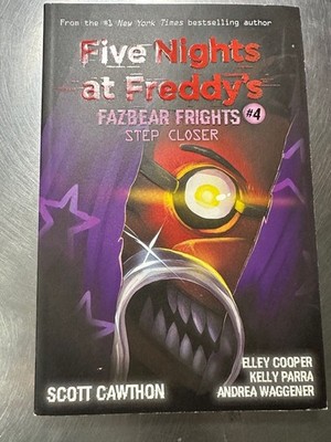 Five Nights at Freddy's Fazbear Frights #4 Step Closer Scott Cawthon