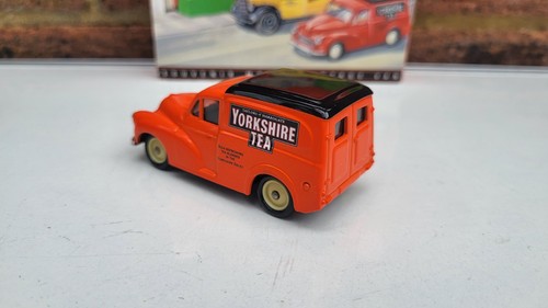 Yorkshire Tea Lledo Promotional 1/43 Scale Morris Minor Van Boxed 2002 - Picture 5 of 9