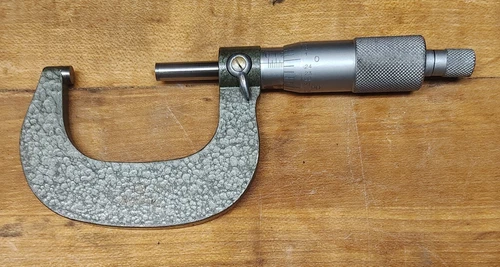 🗽 MITUTOYO 1-2" NO. 108-262 MICROMETER GOOD CONDITION
