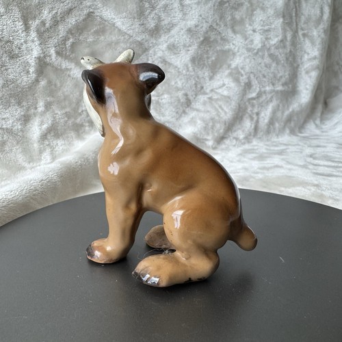 Estatuilla de cerámica para perro boxer vendada 3,5 pulgadas de alto por 3,25 pulgadas marrón Japón - Imagen 3 de 6
