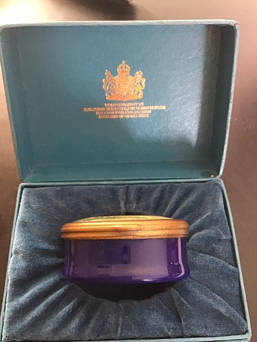 Vintage Bilston & Battersea Enameled Patch/Pill Box. Grammy Core Antique W/box - Picture 5 of 14