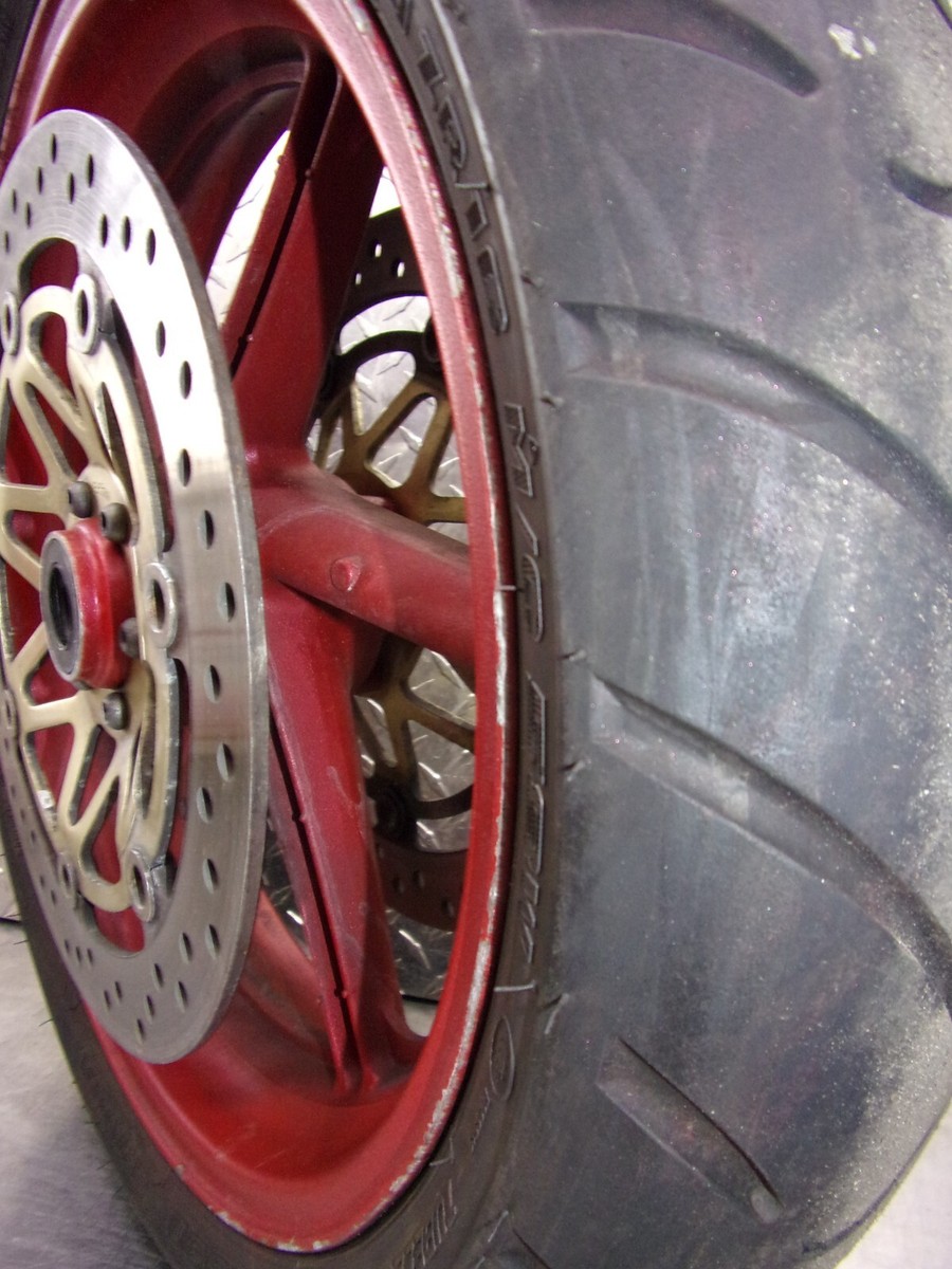 774 A HONDA CBR 900 RR CBR900RR 1998 OEM FRONT WHEEL | eBay