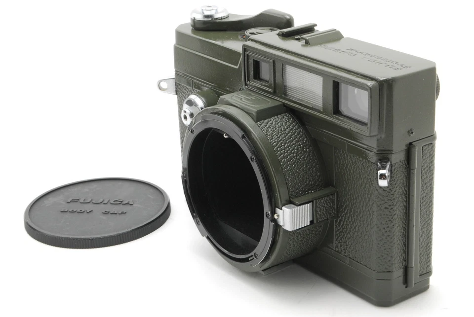 CÁMARA FOTOGRÁFICA FUJIFILM FUJICA GM670 COLOR OLIVA REPINTADA LEER **TODO FUNCIONA Foto 2 de 4