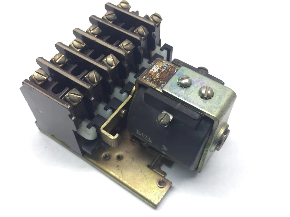 AO Smith 4U6-240 Bullitin 7304 Type PM DC Relay  TB-137-2 - Image 2 of 4