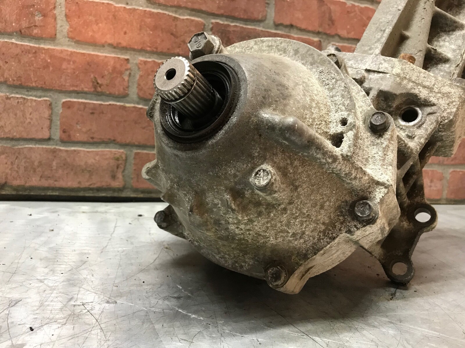 0306 MITSUBISHI LANCER EVOLUTION 8 OEM NON ACD TRANSFER CASE TCASE