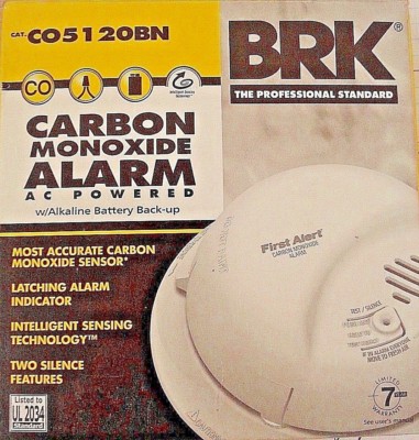 Carbon Monoxide Detector AC powered with battery back-up FIRST ALERT CO512OBN