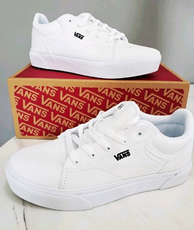 Vans Seldan Platform Canvas Sneakers White/Black Kids Size 2 New