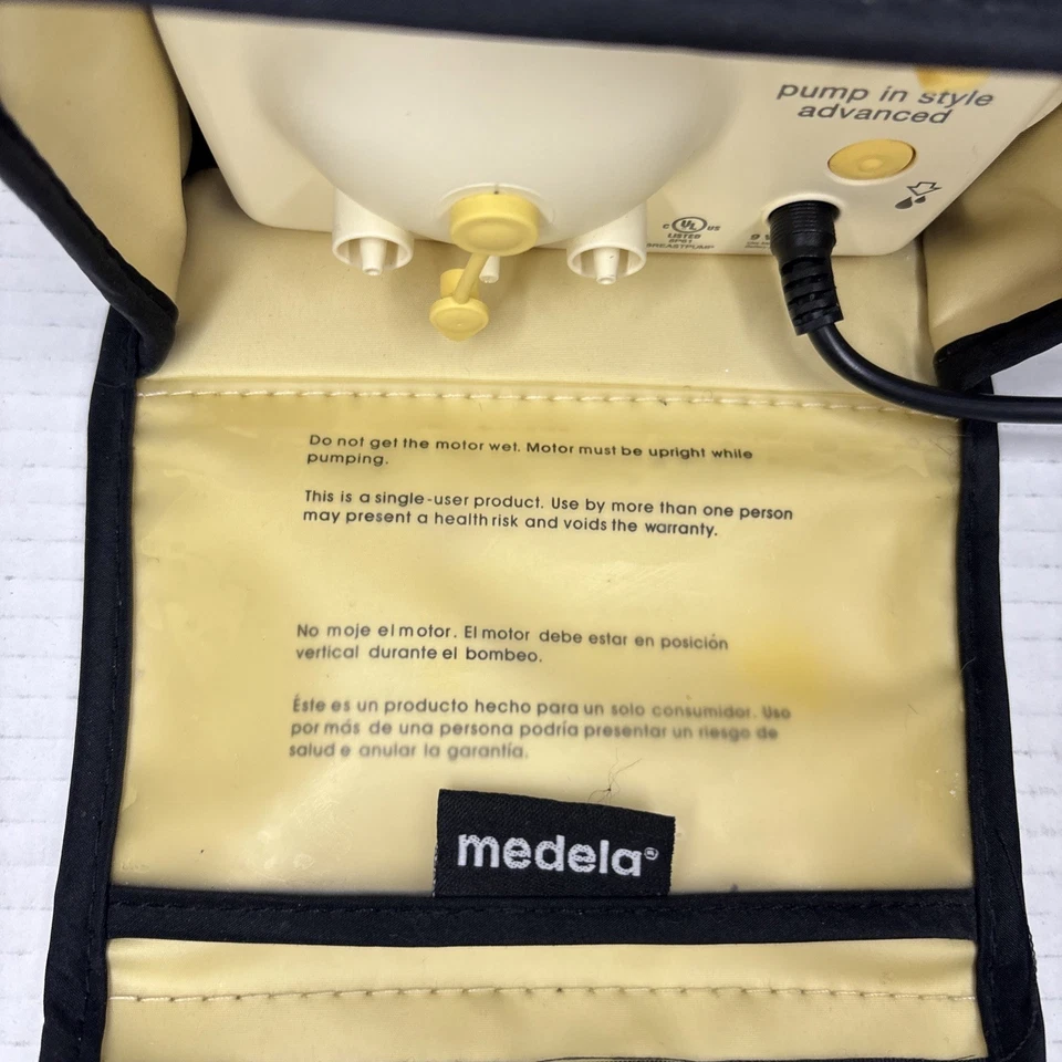 Extractor de leche Medela “Pump In Style Advanced” con tubo, cable de alimentación y estuche Foto 2 de 4