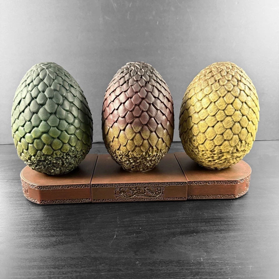 HBO Game of Thrones - DRAGON EGG Bookends - Dark Horse Comics 2016. - Image 3 of 4