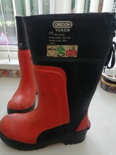 OREGON  YUKON WOODSMAN FORESTRY CHAINSAW BOOTS SIZE 9/10 TOE CAPPED