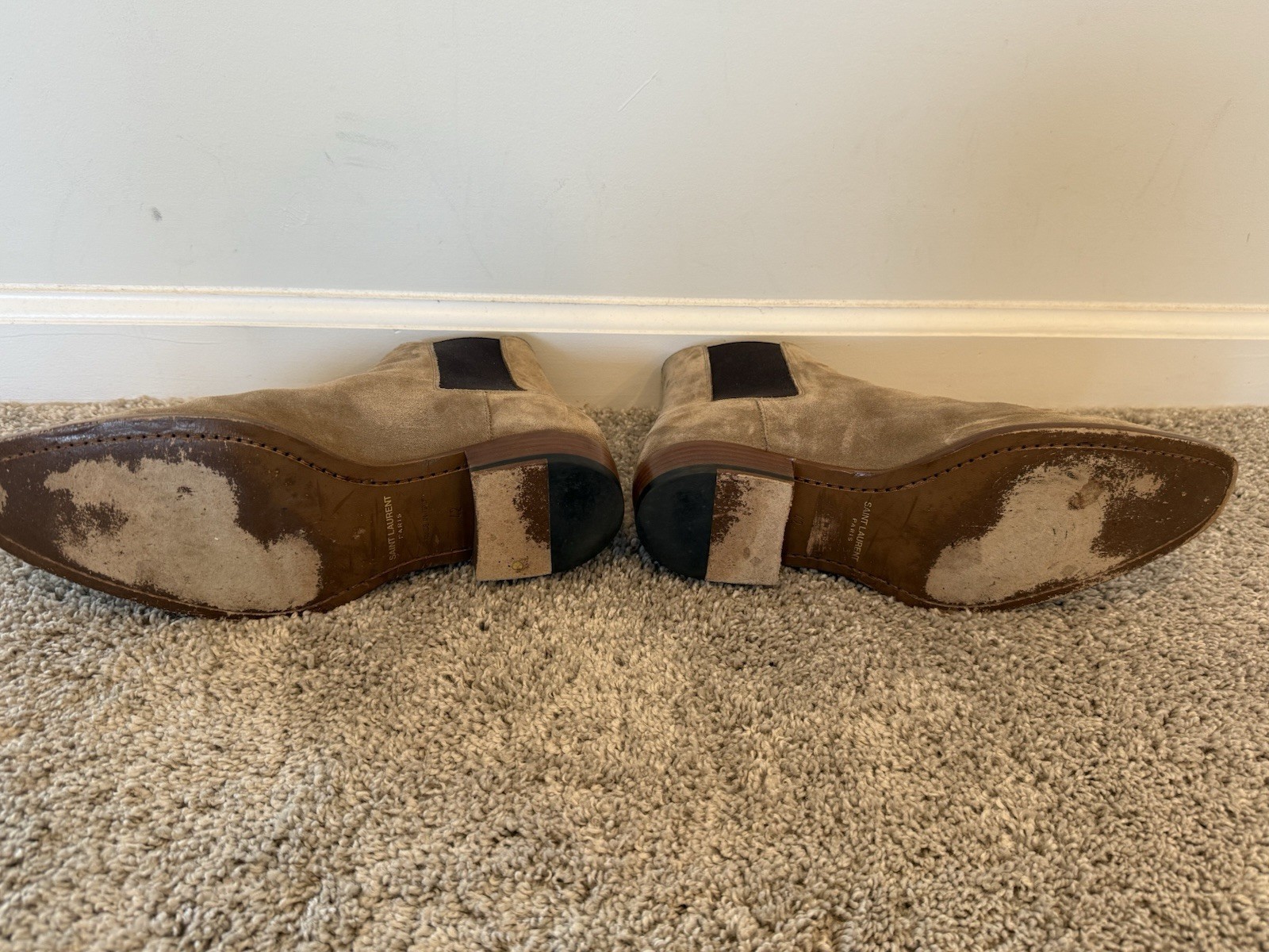 Stivali SAINT LAURENT Wyatt Chelsea stivali scamosciati beige taglia 42