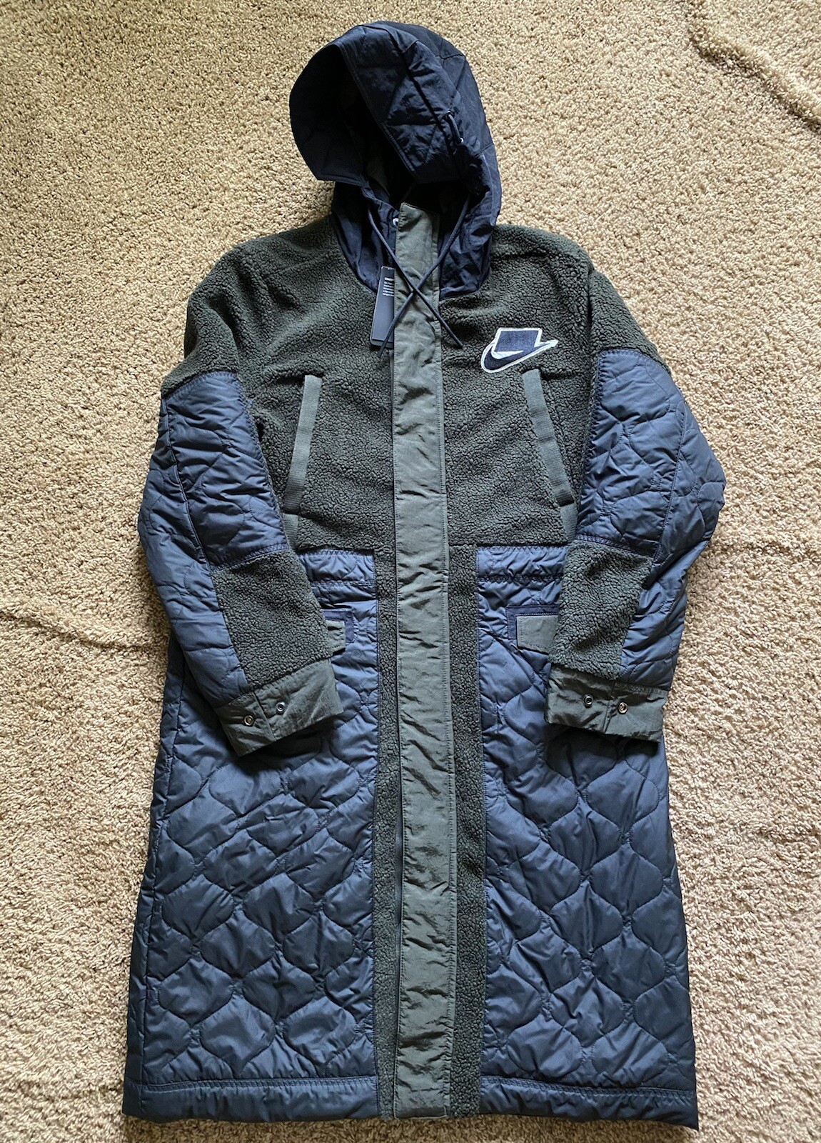 Synthetic Fill Parka Medium BV4797-010 