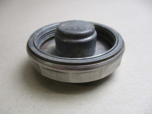 Fiat 850 Spider Sport US Modell Chrom Tankdeckel Tankverschluss Filler Cap - Picture 4 of 8