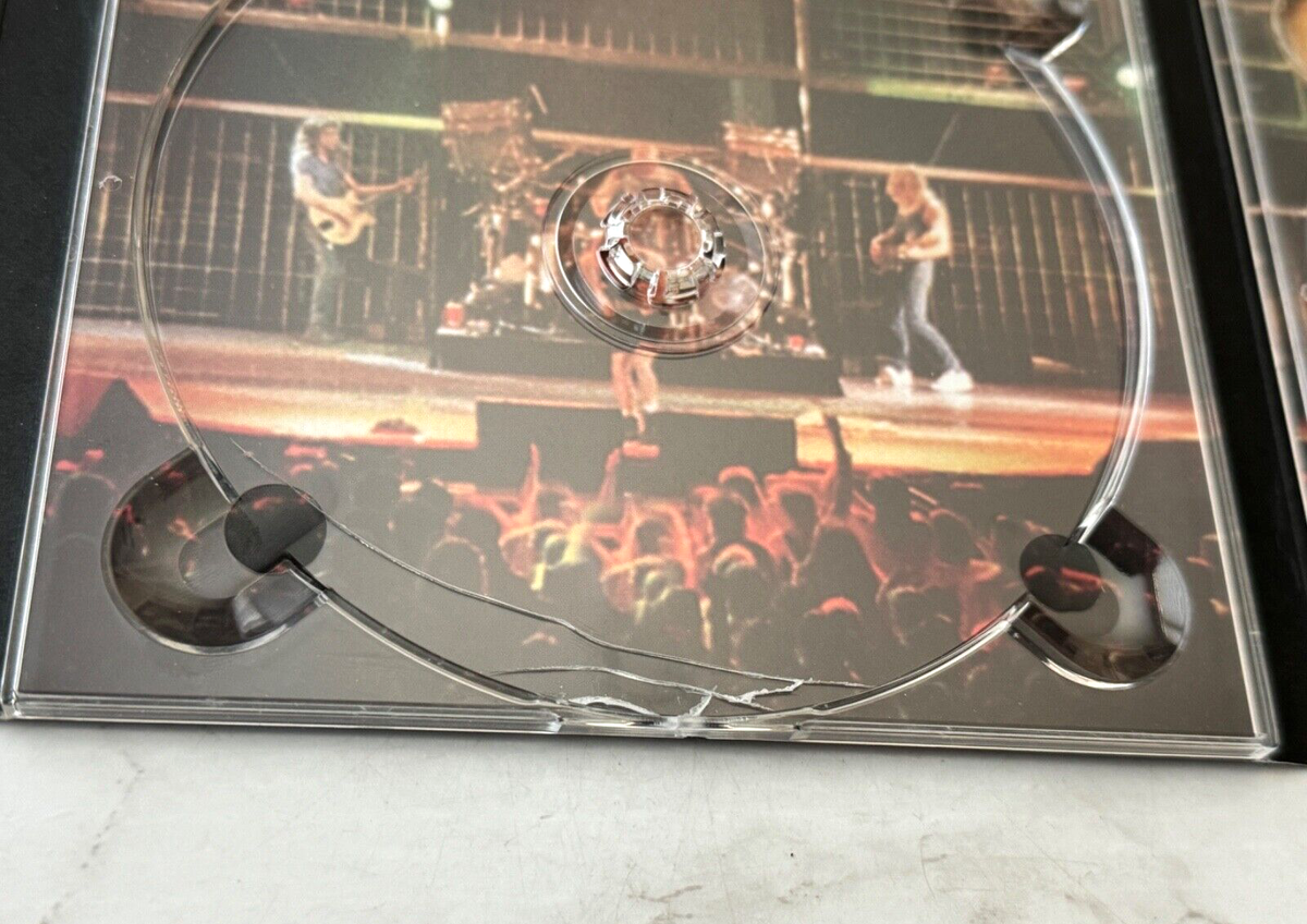 AC/DC Live 2 CD Digipak COLLECTOR'S ED. 2003 Epic E2K 80215 AC/DC Live 2 CD Digipak COLLECTOR'S ED. 2003 Epic E2K 80215